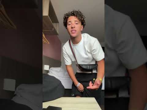 Elle Pense à Moi Quand Je Pense à Tchy Helias Lightskin Percer Playback Shorts 