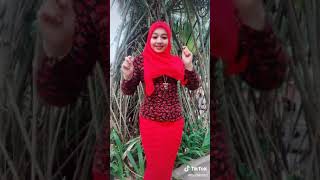 Hijab merah