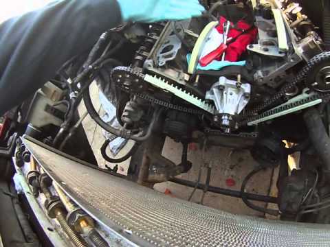 1998  4.6L 2valve head gasket job #4