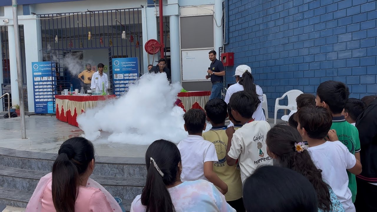 ETS CBSE School Nadiad. Sports Day Video Vlog. Mantle Health Ke Sath Physical Fit Rahna Bhi Jaruri.