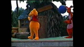 Winnie The Pooh Show 2002 1-2 - Rember The Magic Disneyland Paris.wmv