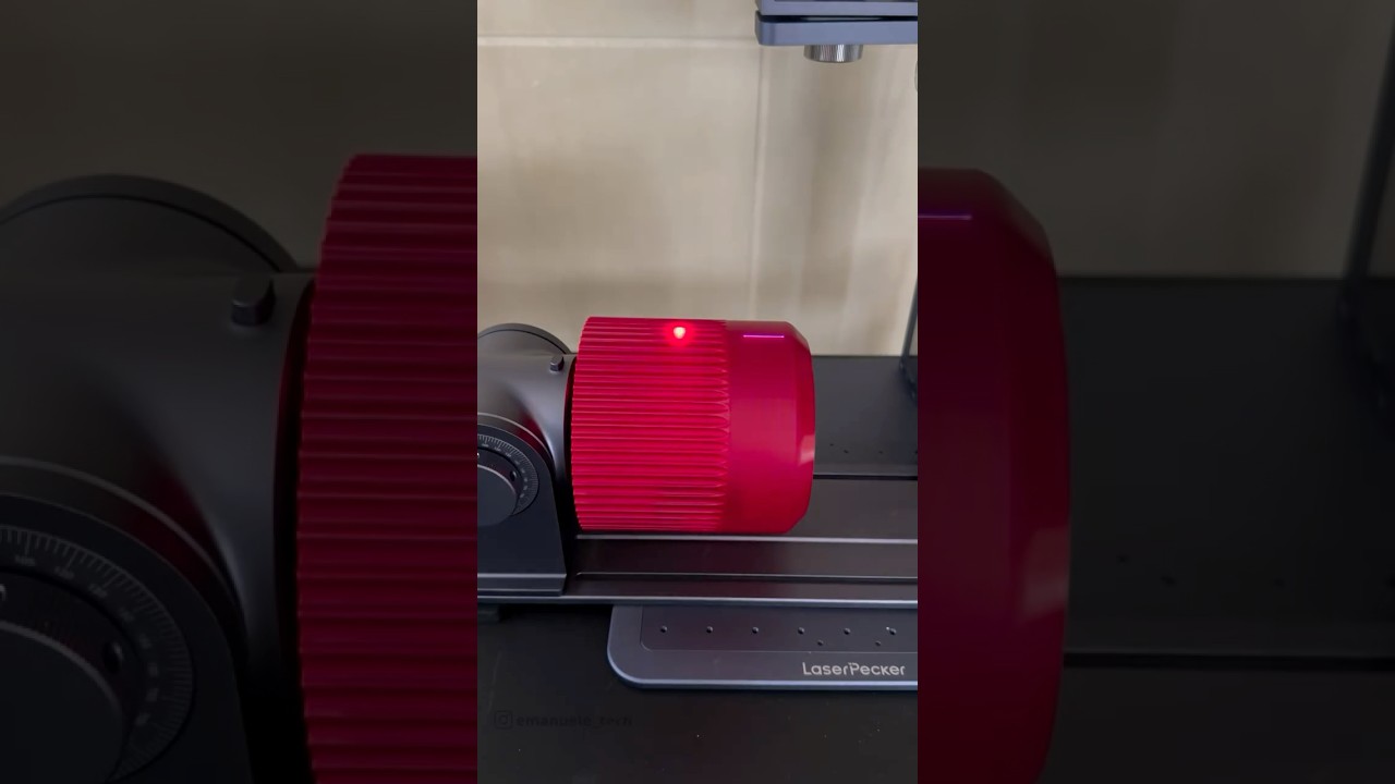 Transform a 3D-printed vase into a personalized masterpiece with the LaserPecker LP4’s rotary system