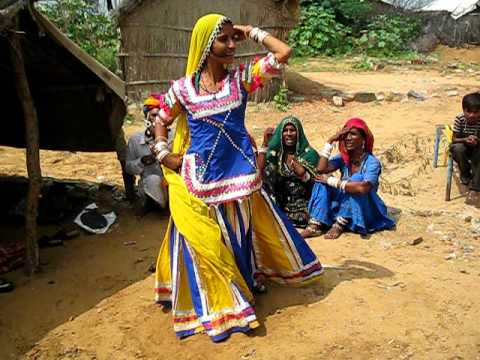 Shanti Sapera dancing in her home in Pushkar for S...