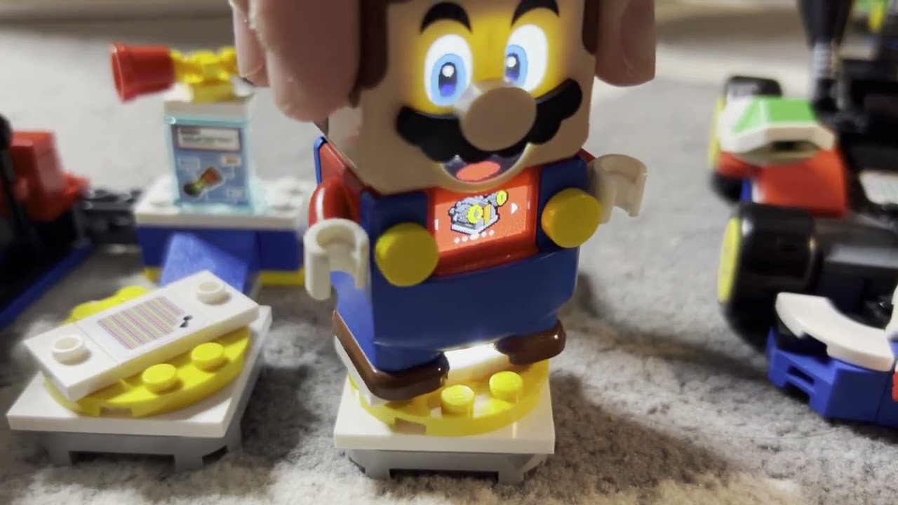 LEGO Super Mario TOAD'S GARAGE 72035: Customize Your Kart Engine