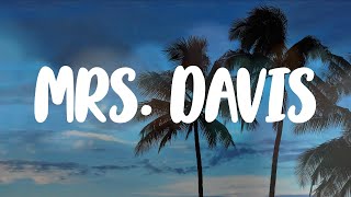 Gucci Mane - Mrs. Davis (Lyric Video)