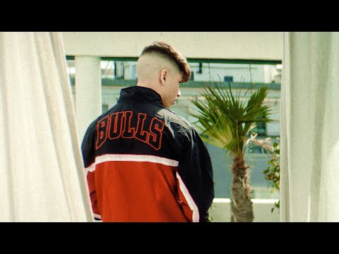 Shiva Ft. Pyrex - Non Sto Più In Zona