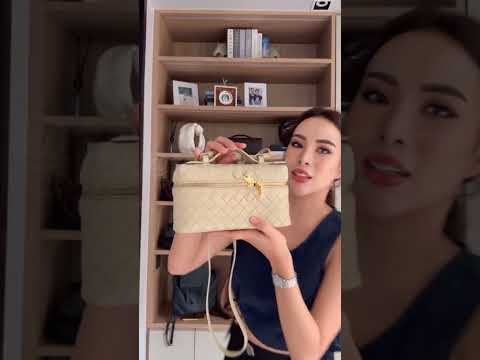 حقيبة يد بوتيغا فينيتا بانغ بانغ فانيتي من الجلد المزخرف