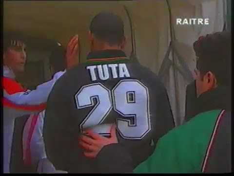 Venezia - Bari '99 Tuta segna ma nessuno esulta