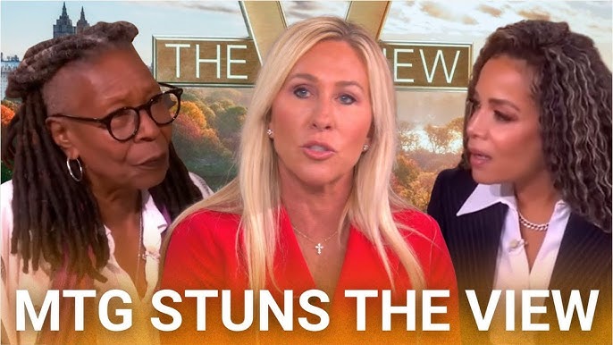 Marjorie Taylor Greene gây sốc cho những người đồng dẫn chương trình 'The View' với sự xuất hiện thân mật của khách mời - YouTube