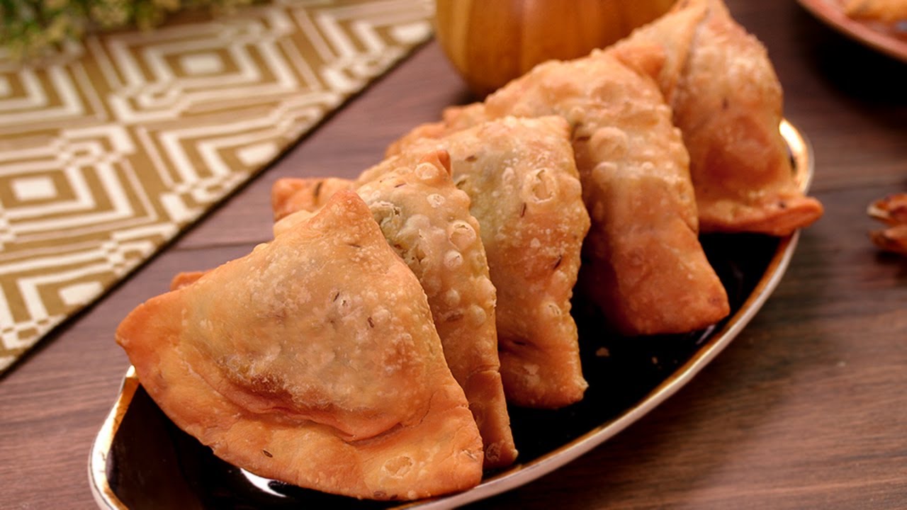 Aloo Samosa Recipe By SooperChef (Iftar Recipes)