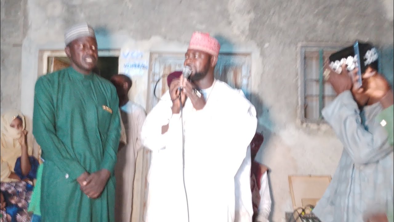 SABON MAJALISIN MALAM KAMALU FAGE AWAJAN BIKIN KHADIJA ME' SAM ANA#duet #dance