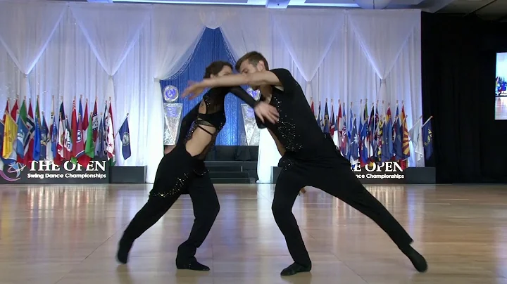 Jakub Jakoubek & Emeline Rochefeuille - Classic - ...