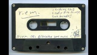 Sitting Still by R.E.M. (1981 Mitch Easter cassette tape version) chords