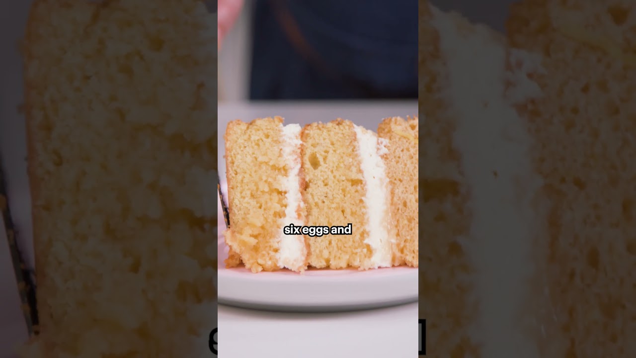 The easiest way to measure ingredients for cake #baking #cake #tips