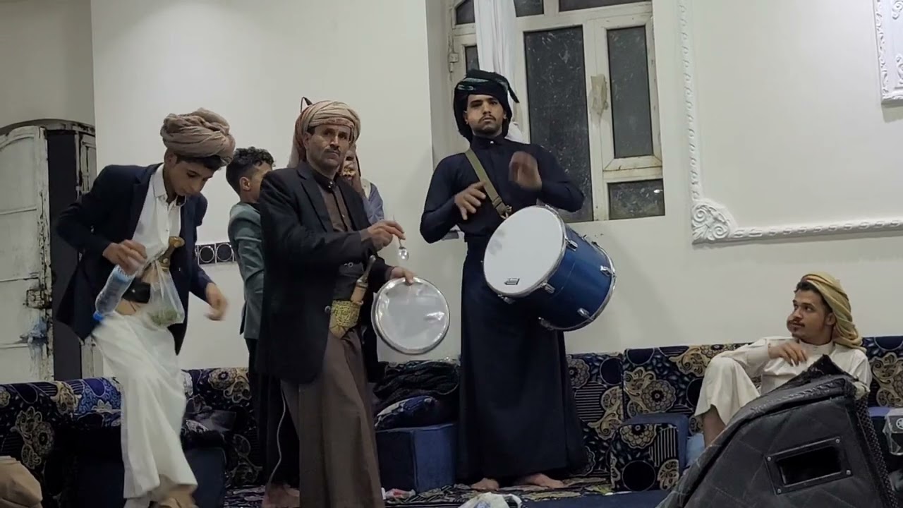 اين محبين المزمار 🪈  المزمر / احمد الظفيري وحسين زقلمه وخالد حيمي  #ماعرس_الا_بمزمار🙋‍♂️  