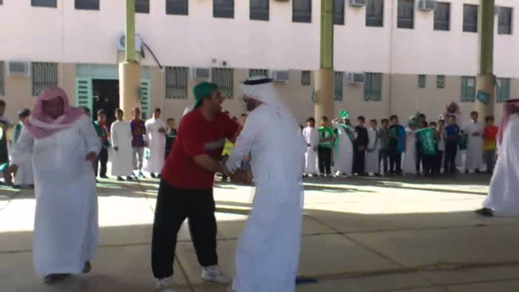 احتفال ابتدائية منى باليوم الوطني 82