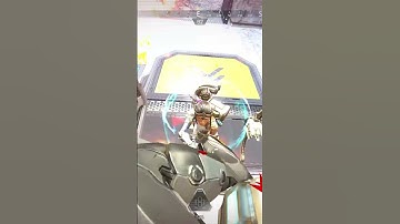 NO AMMO? JUST PUNCH! #apexlegends #apexmoment #apex #apexlegendsclips #ward3y