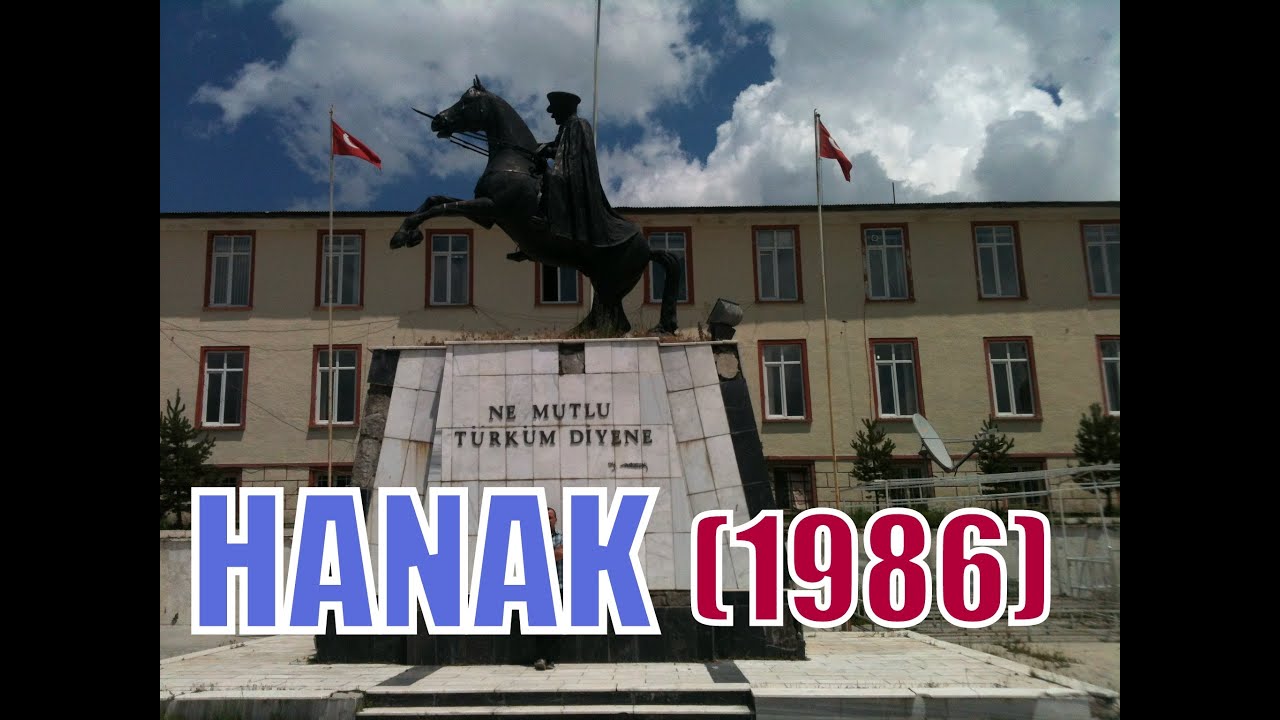 1986 Hanak Garajı ve Meydan