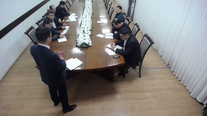 Cowgirl pozitsiyasi kesilgan