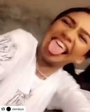 DISNEY'S ZENDAYA TURNING UP TO TRAP BECKHAM 'BIRTHDAY CHICK'