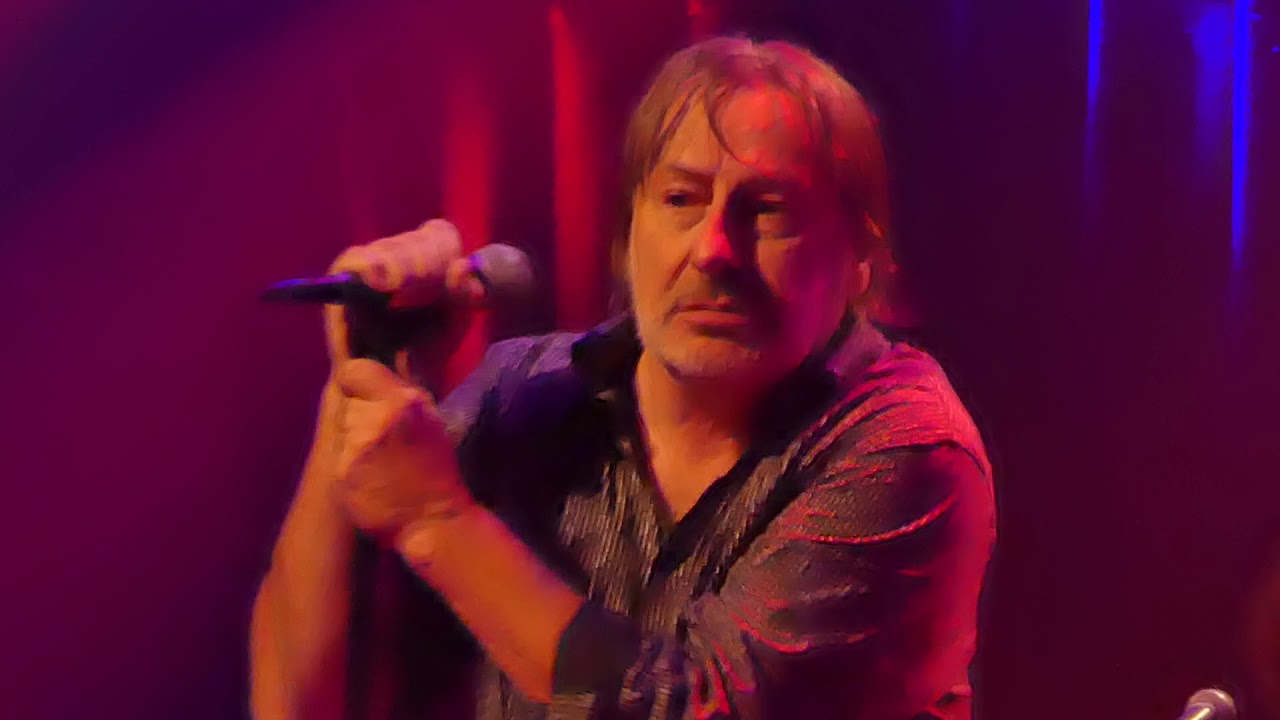 Southside Johnny and the Asbury Jukes Talk to Me (Paradiso, 9/10/2019) YouTube