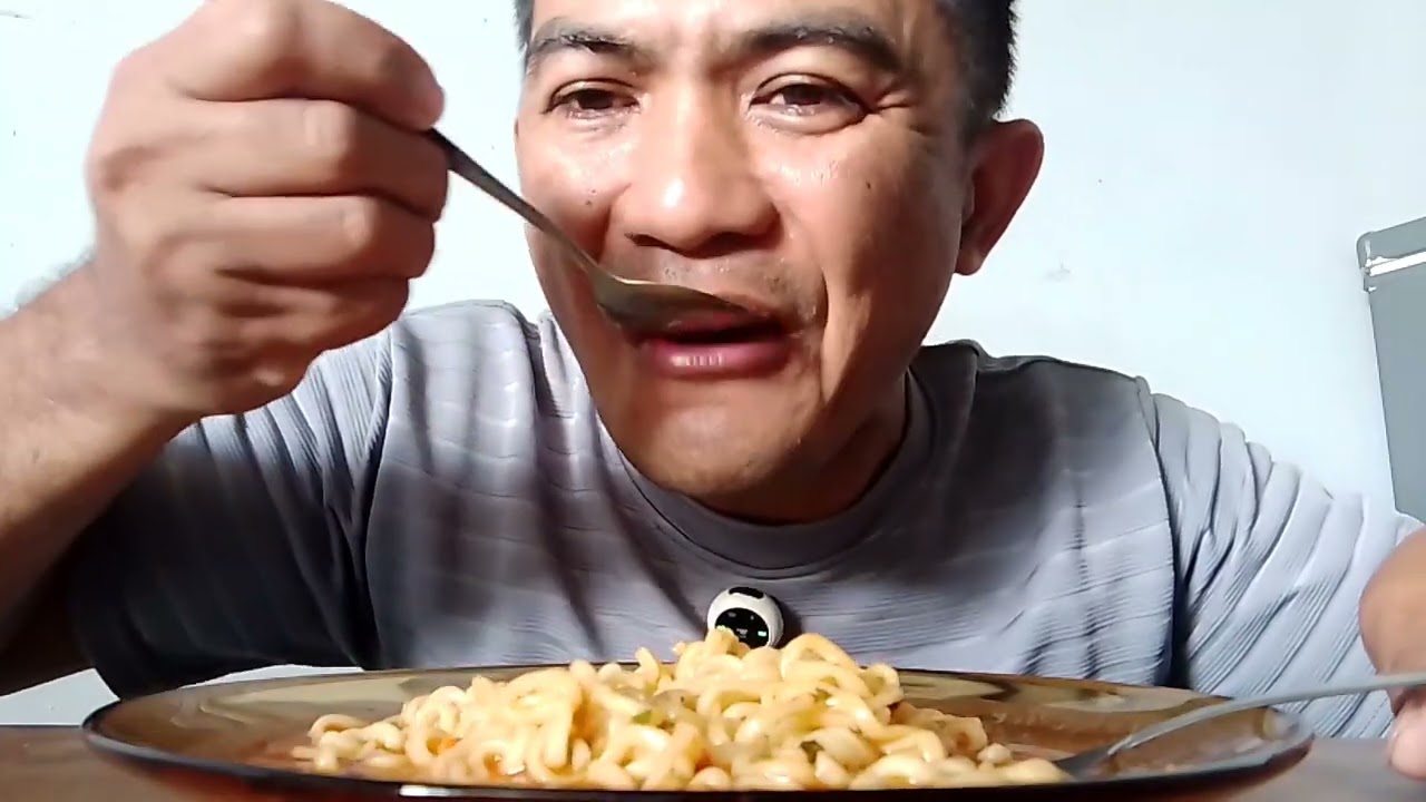MUKBANG MIE INSTAN