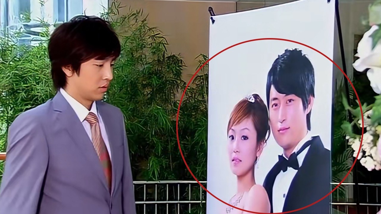 再见初恋，他才发现她已经成为了别人的妻子！后悔不已！