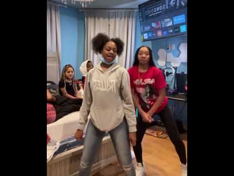 Macei and Mya Dancing body💕❄| Vibes With Ley