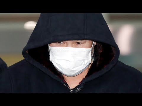 &#39;지인 연쇄살인&#39; 권재찬 1심 사형→2심 <strong>무기징역</strong> <strong>감형</strong> / 연합뉴스TV (YonhapnewsTV)