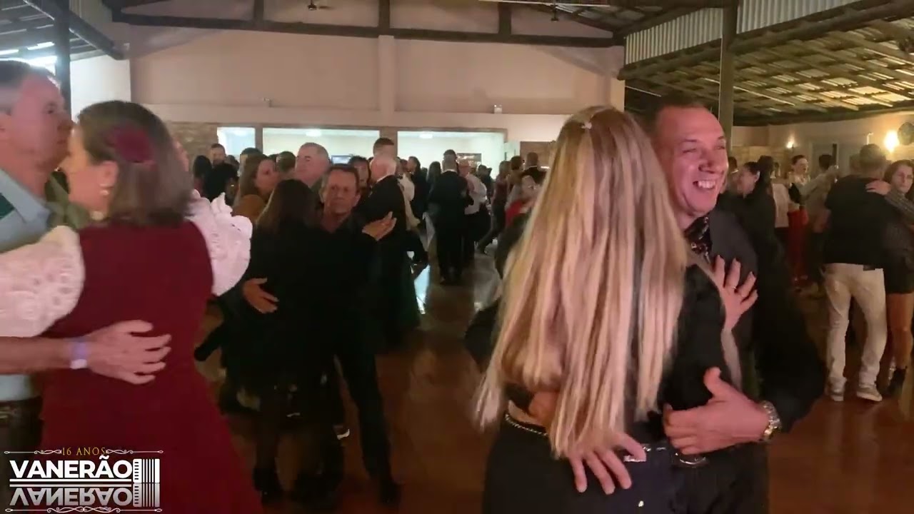 Baile Ao Vivo - Grupo Vanerão em Laurentino SC - Salão do Fofão SC - 27-09-2025