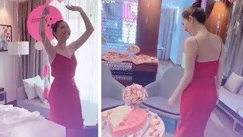 Kỉ niệm 2 năm ngày yêu, Ngọc Trinh được bạn trai đại gia tặng quà khủng, rải khắp phòng