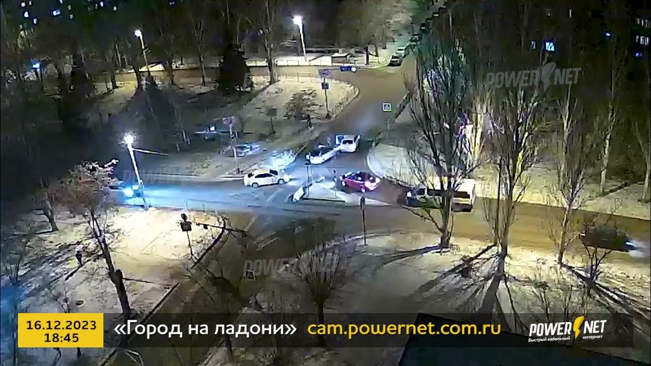 ДТП (авария г. Волжский) ул. Пионерская - пр. Дружбы 16-12-2023 18-45 ...