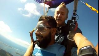 Waleed Skydiving