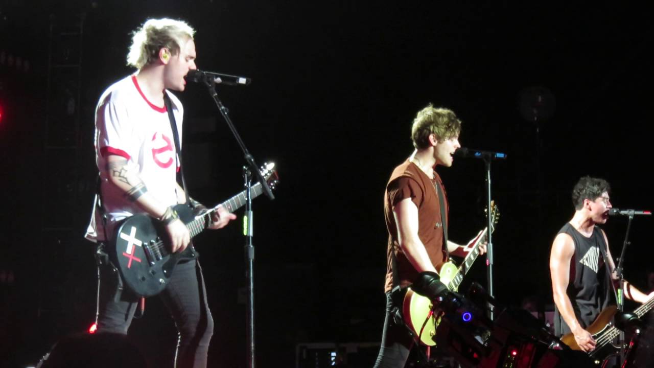Castaway by 5sos Live 8/19/16