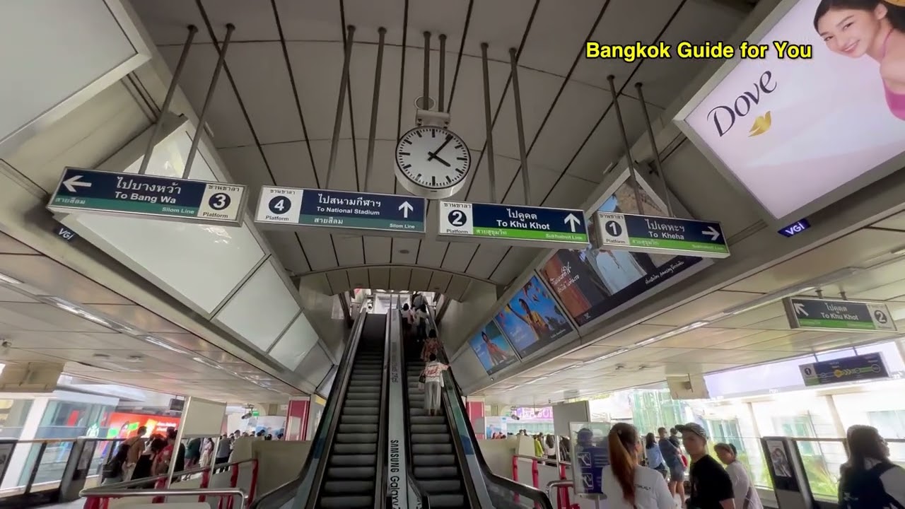 Sukhumvitနှင့် Silom ရထားလိုင်းနှစ်ခုဆုံရာဖြစ်တဲ့ Siam BTSမှာ ရထားတွေပြောင်းစီးတတ်ဖို့