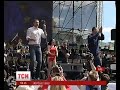"Он еще и танцует!": мэр Киева Кличко устроил пляску на сцене в День Европы 