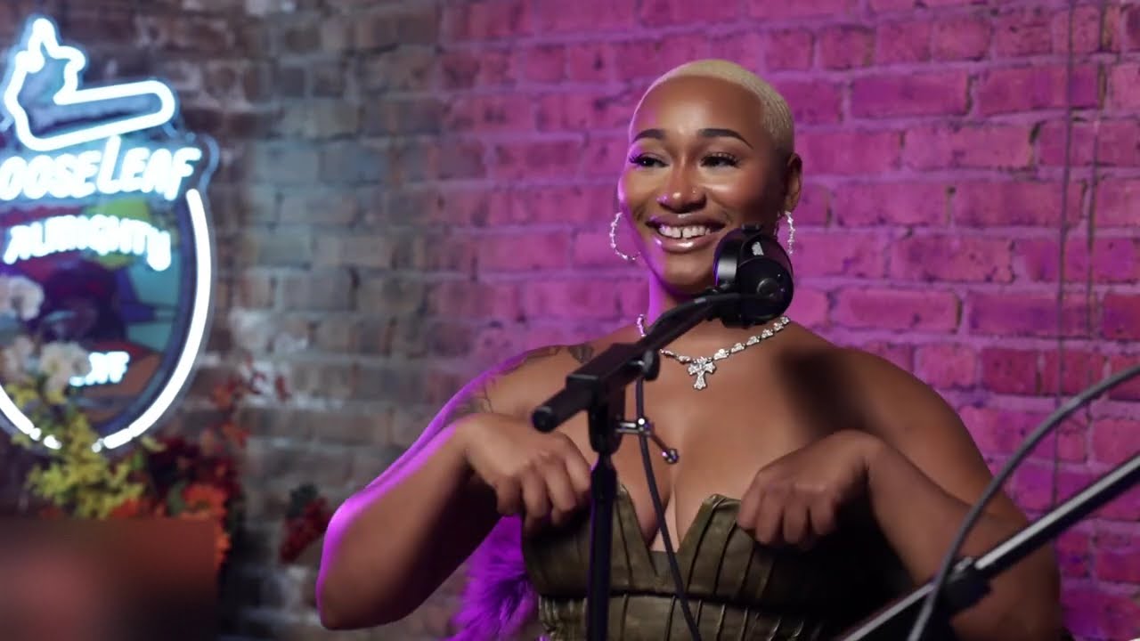 Thickassdaphne on dating both genders, her lover pleasing her wit the strap-on + more #DJUTV p2