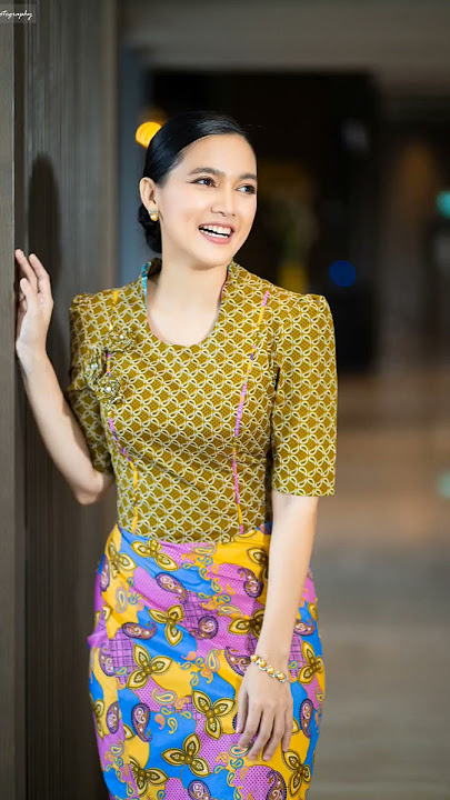 Myanmar dress photoshoot with Aye Myat Thu