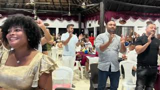 EL ESPÍRITU SANTO SE MUEVE- Eduar y José Morelo - En Planeta Rica Córdoba -  En vivo-