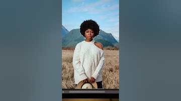 The Right Way to Blur Backgrounds in Photoshop! #Shorts