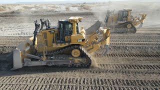 Amazing Bulldozer Operators Team Levelling Ground On Huge Mining Area (Caterpillar & Komatsu Dozers)