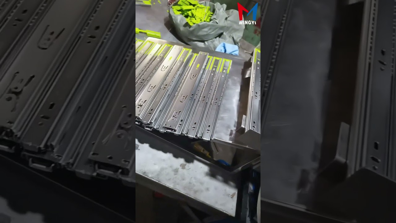 Soft close drawer slides | Architectural hardware | Manufacturer 