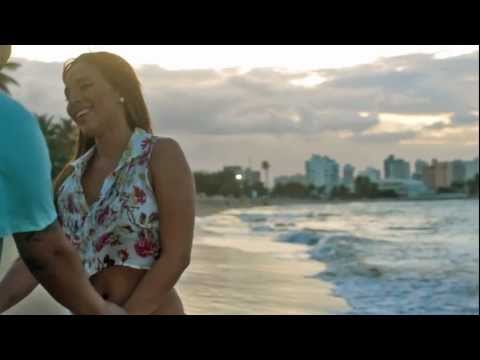 Carlitos Rossy feat. Gotay El Autentiko - AMIGA ( OFFICIAL VIDEO )