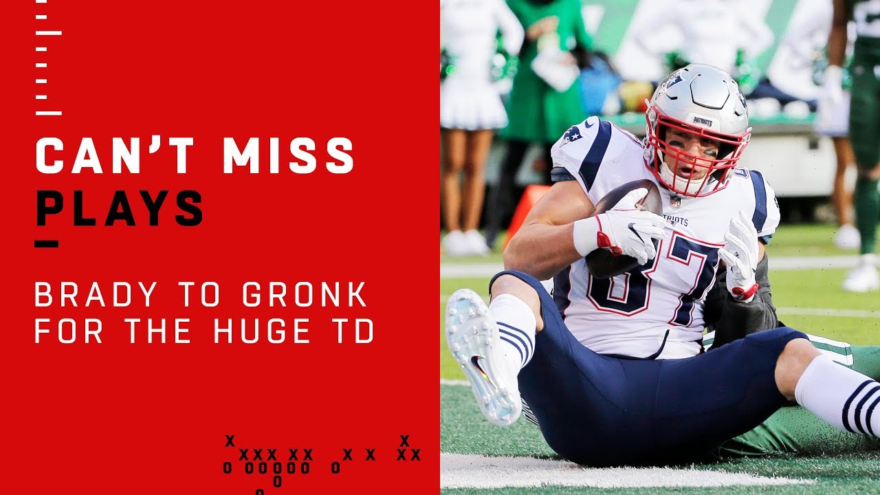 Brady Airs it Out to Gronk for the HUGE TD!
