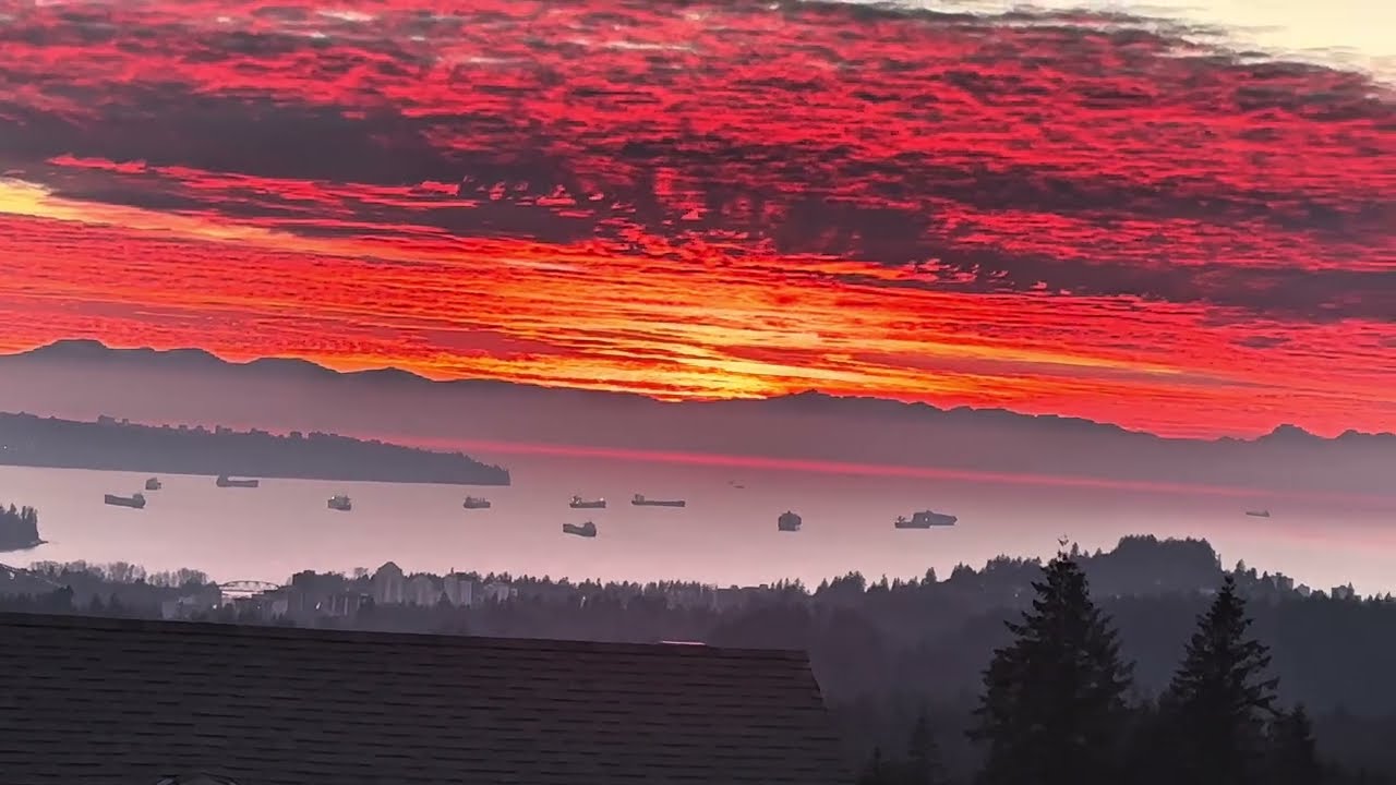 Ambleside Beach Sunset in 4K!