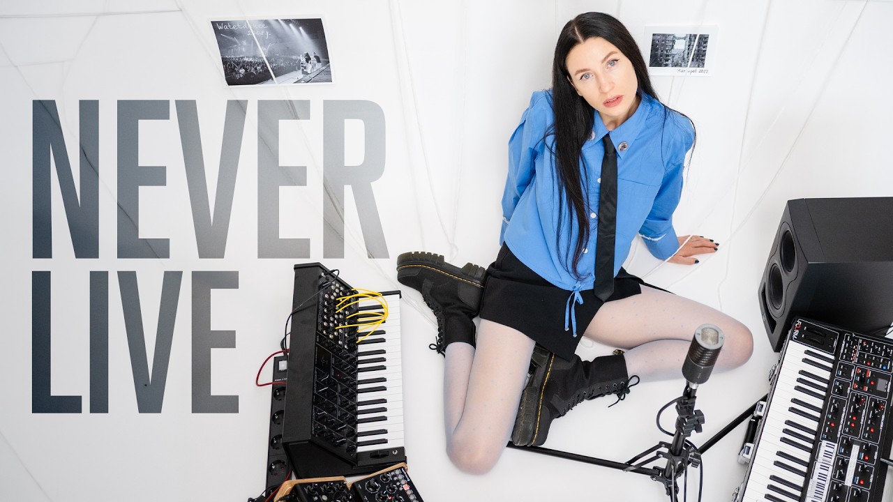 Avis Vox - Never | Live Performance (mau5trap) bekijken op YouTube Avis Vox - Never | Live Performance (mau5trap) bekijken op YouTube