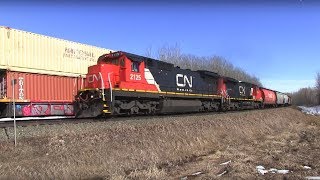 CN Train Spotting HD: DASH 8's!!! | CN 2125 & 2164 Leads CN Q199 West At Carvel AB 6/12 3/26/17