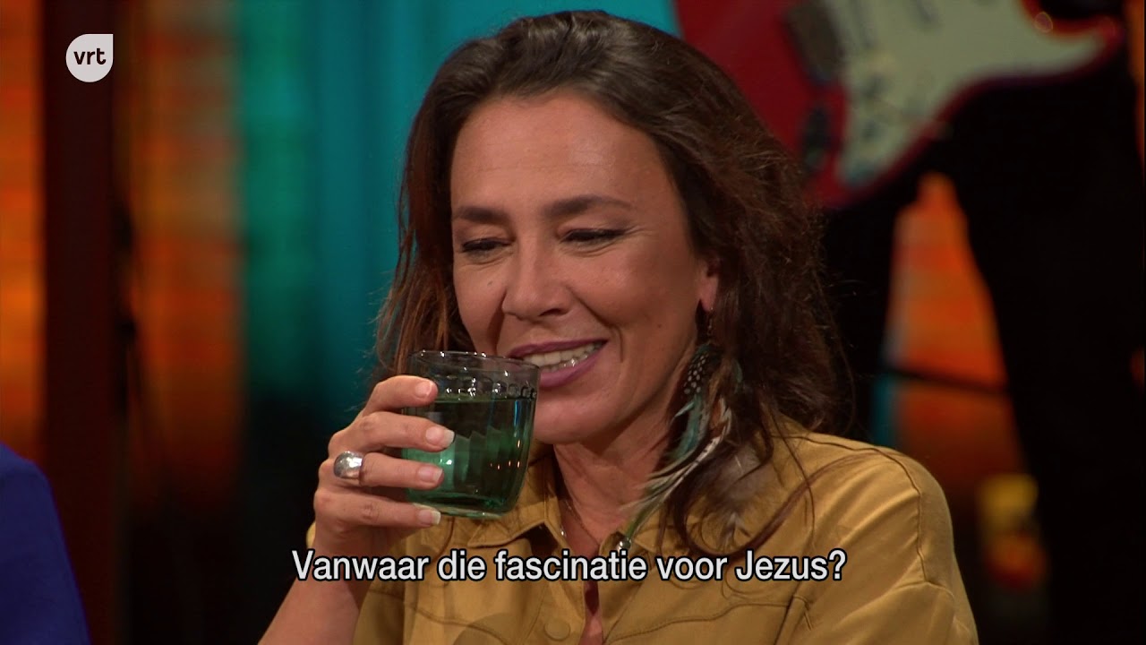 Slongs eert haar helden in 'Lacht nor mij'