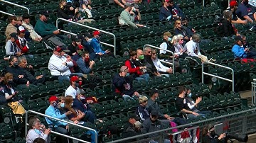 10K Twins Fans Fill Target Field For Home Opener