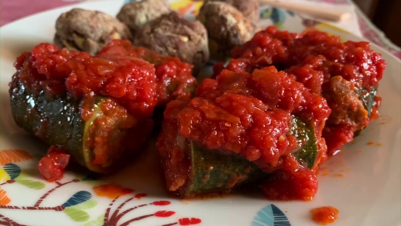 ZUCCHINE RIPIENE DI MACINATO E POLPETTE CON ZUCCHINE😍 - YouTube